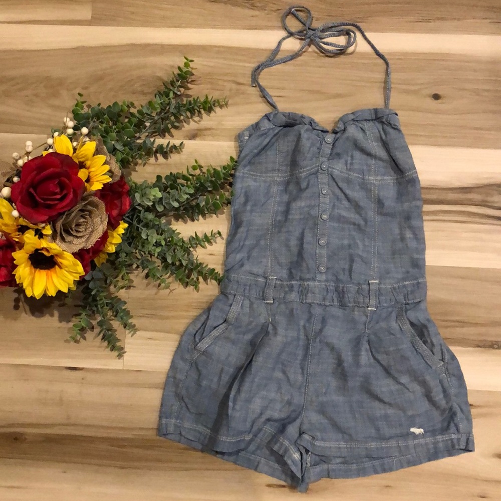 A&F 100% cotton chambray romper.  Size Small.